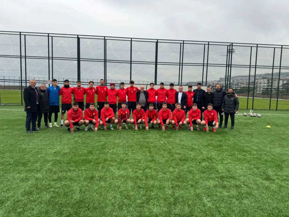 BAŞKAN KALKIŞIM’DAN U19 TAKIMINA MORAL ZİYARETİ