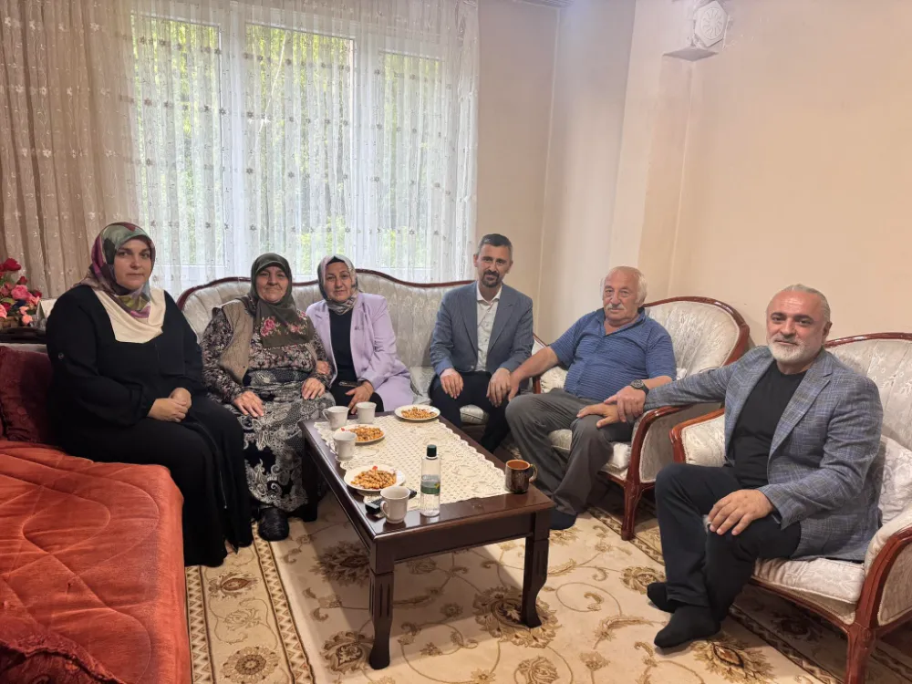 BABALAR GÜNÜ’NDE ŞEHİT BABASINA VEFA