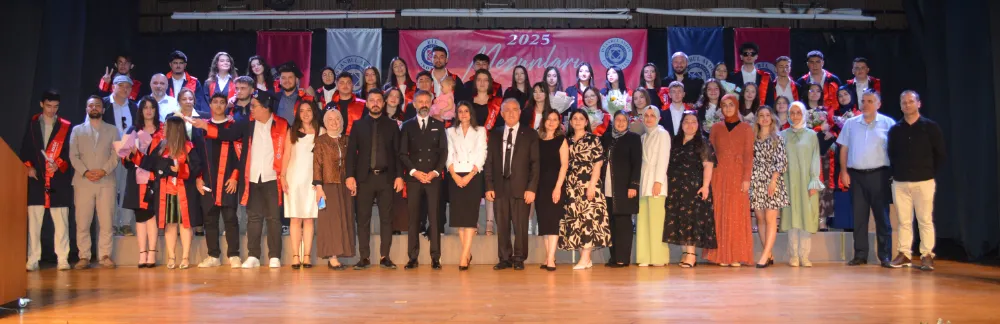 BİL KOLEJİNDE MEZUNİYET COŞKUSU