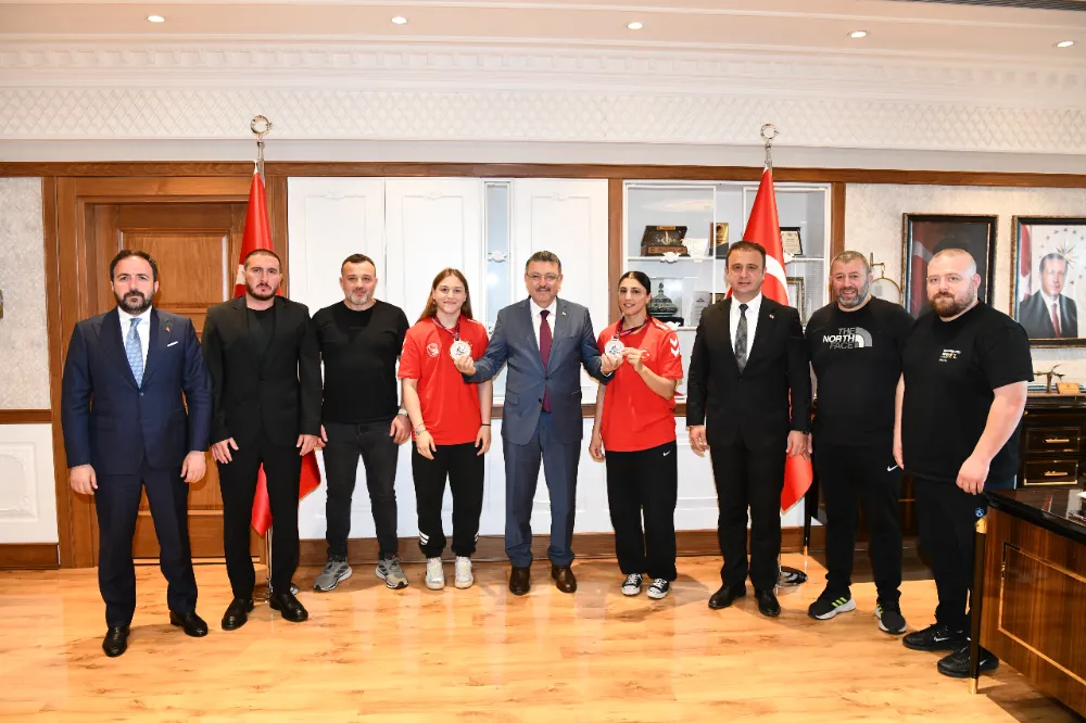 BAŞKAN GENÇ, AVRUPA ŞAMPİYONU SPORCULARI AĞIRLADI