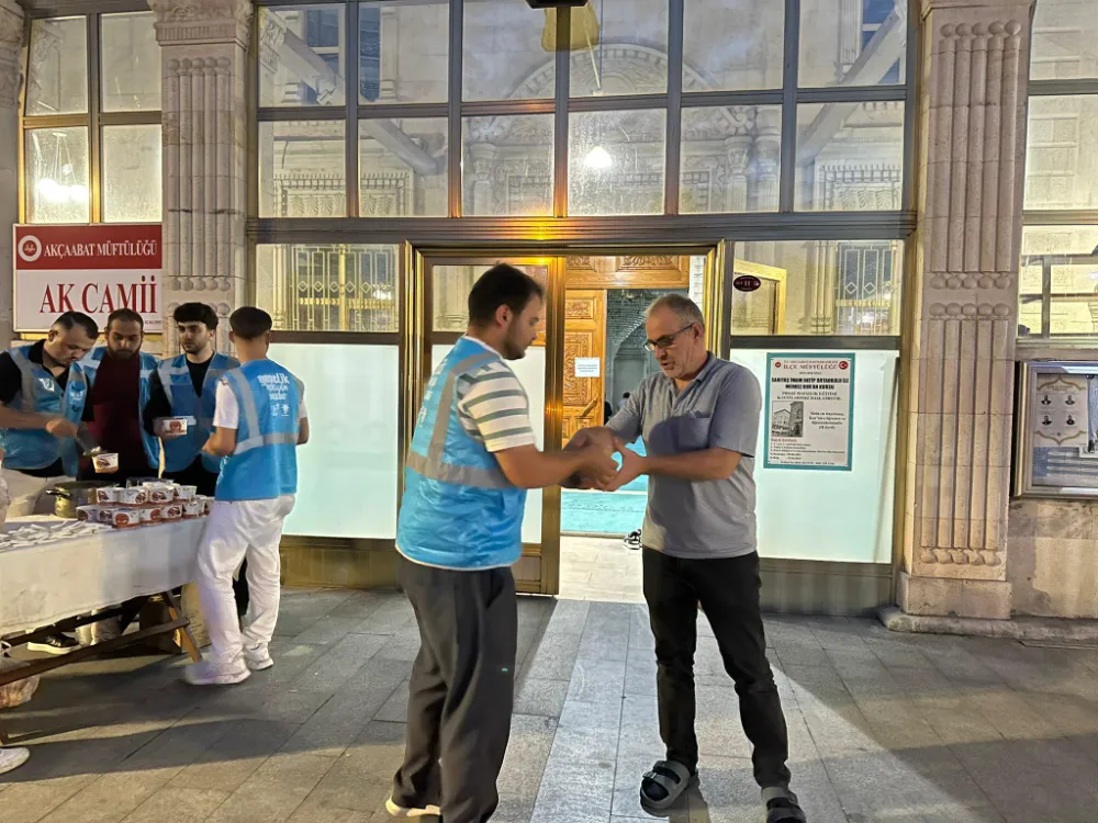 AK GENÇLİK’TEN 15 TEMMUZ ANMASI