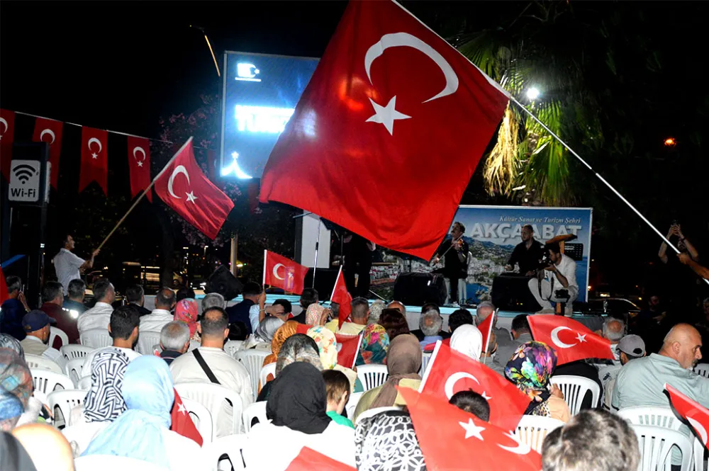 AKÇAABAT 15 TEMMUZ’U UNUTMADI