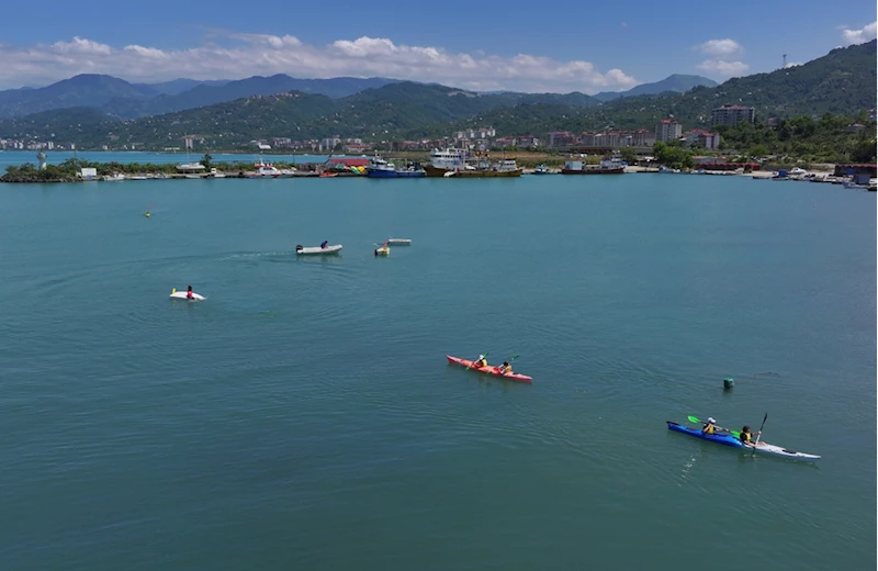 Geleceğin su sporcuları Karadeniz