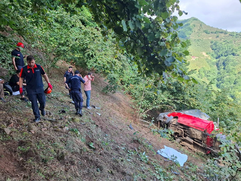 Giresun'da fındık işçilerini taşıyan kamyonet devrildi 1 kişi öldü, 9 kişi yaralandı