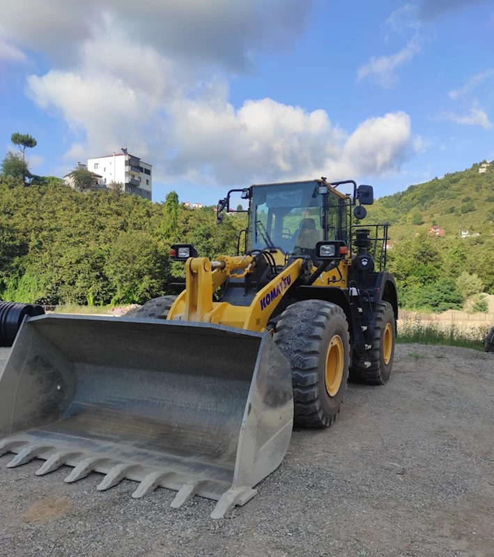 Yağlıdere'de köylerde kullanılacak iş makinesi hizmete girdi