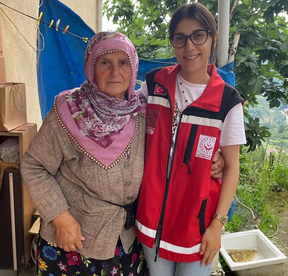 ŞEHİT ANNESİ VE GAZİMİZE ZİYARET