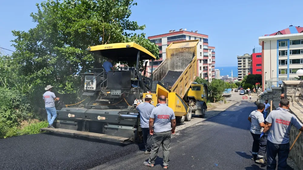  AKÇAABAT DAHİL 18 İLÇEDE YOL ÇALIŞMASI HIZ KESMİYOR