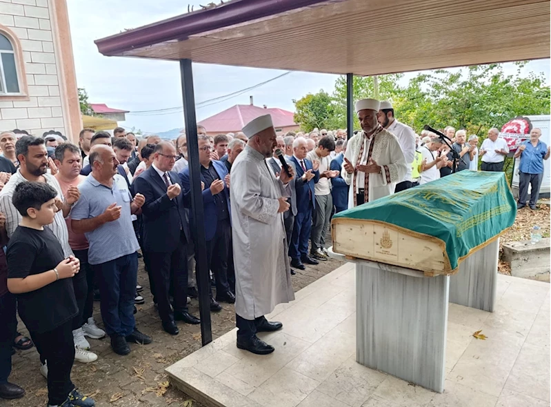 Gazeteci Cem Küçük