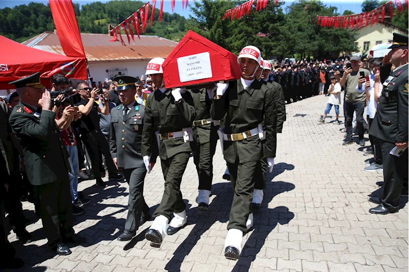 Şehit Uzman Çavuş Kani Obi, memleketi Ordu'da son yolculuğuna uğurlandı 