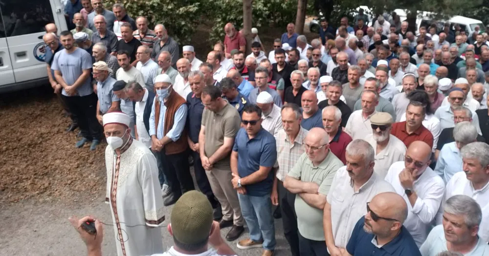 ŞEHİT BABASI SON YOLCULUĞUNA UĞURLANDI