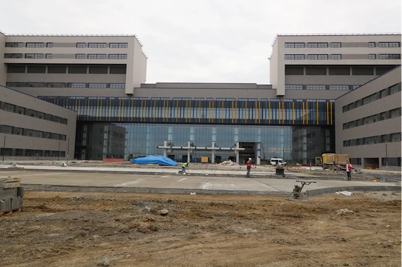 Ordu Valisi Erol, Şehir Hastanesi inşaatında incelemelerde bulundu