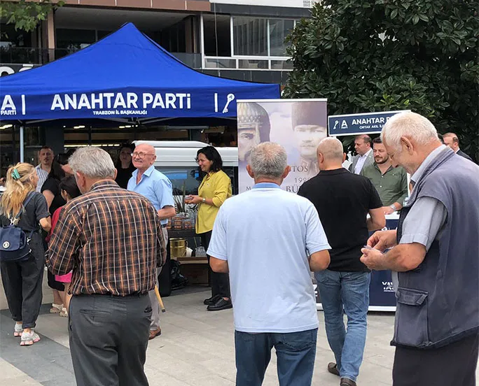 ANAHTAR PARTİ’DEN ŞEHİTLERİMİZ İÇİN LOKMA HAYRI