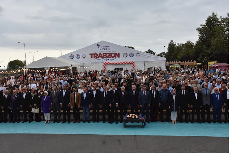 Ulaştırma ve Altyapı Bakanı Uraloğlu, Trabzon Günleri'nin açılışına katıldı