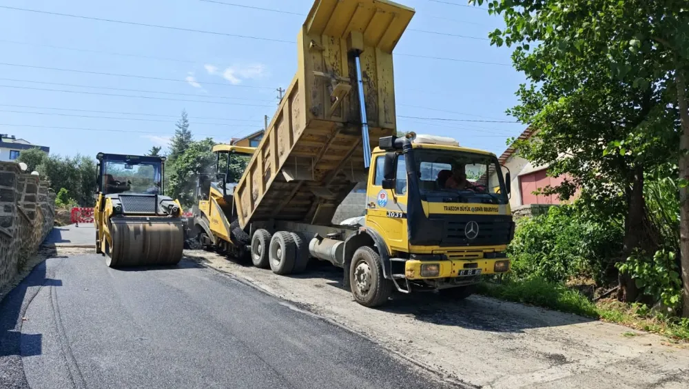 YOL VE ALTYAPI ÇALIŞMALARI SÜRÜYOR