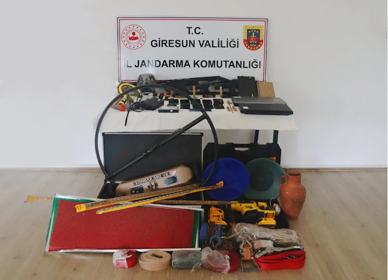 Giresun merkezli tarihi eser kaçakçılığı operasyonunda 3 şüpheli tutuklandı