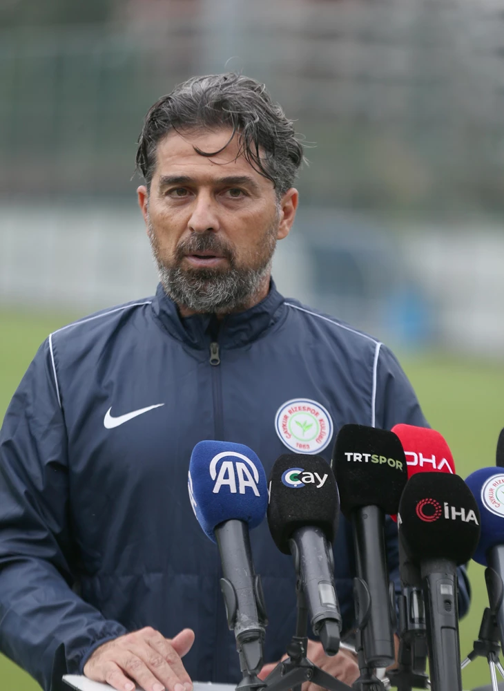 Çaykur Rizespor Teknik Direktörü İlhan Palut, Göztepe ile yapacakları maçı değerlendirdi: