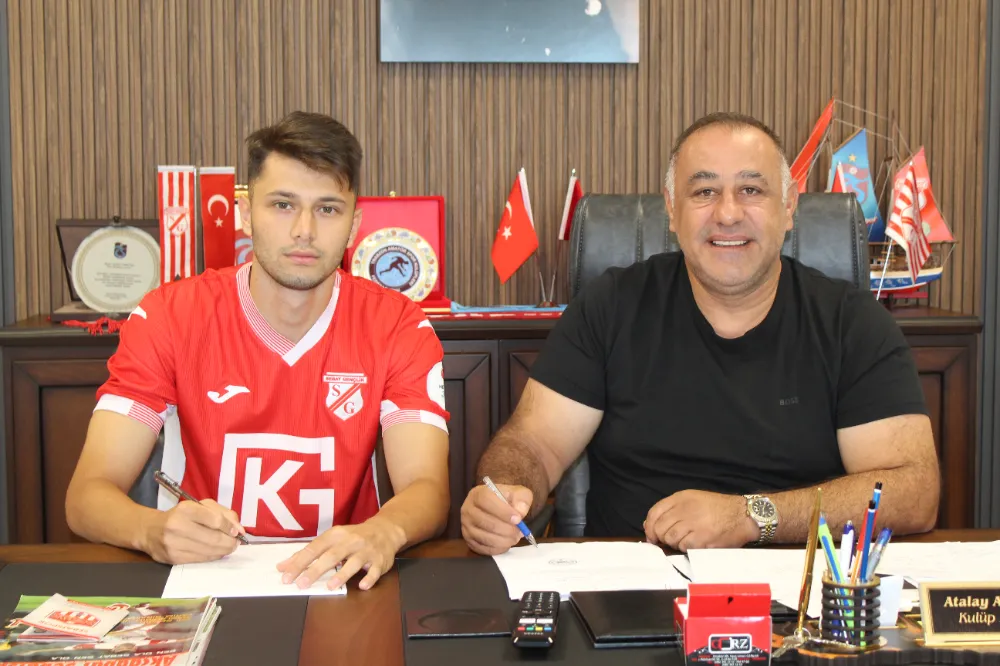 BORAN TÜTÜNCİ SEBAT GENÇLİK’TE!
