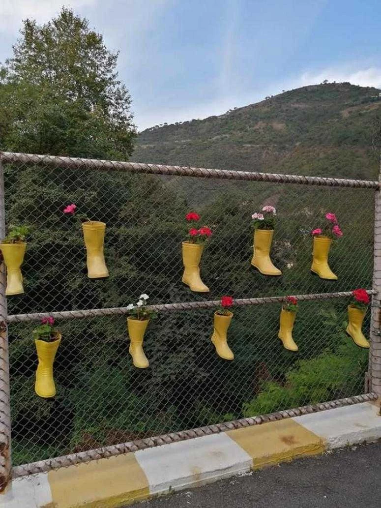 Örnek okul bahçesi