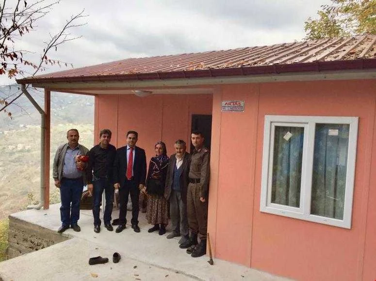 VAKIF YUVA YAPIYOR