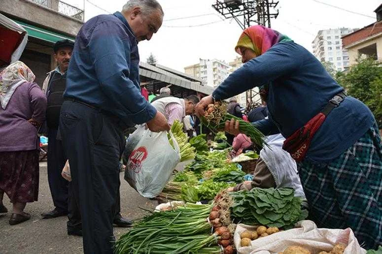 Pazarda bayram bereketi